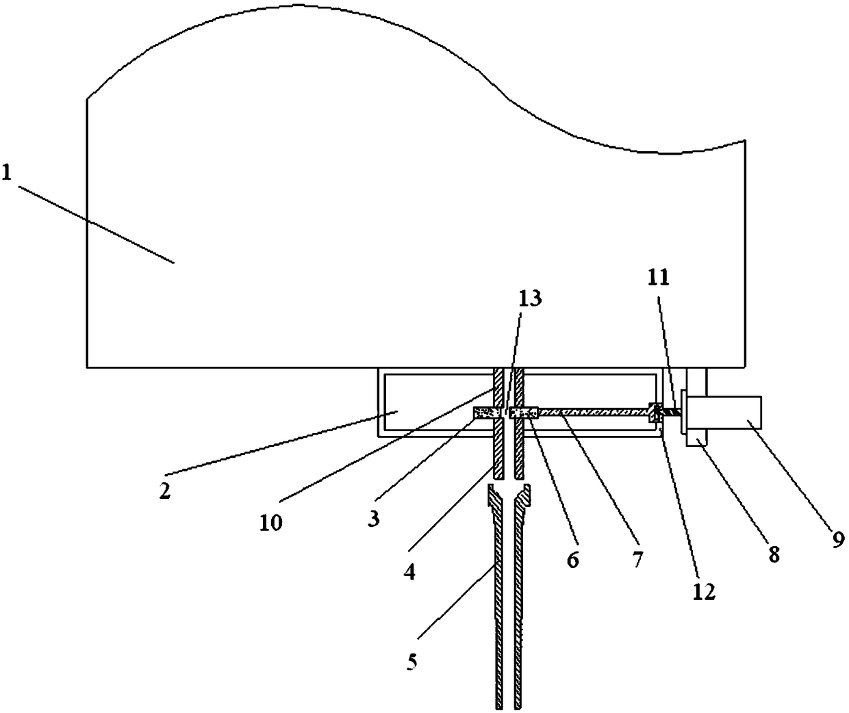 Device and method for preventing molten steel from splashing during casting starting