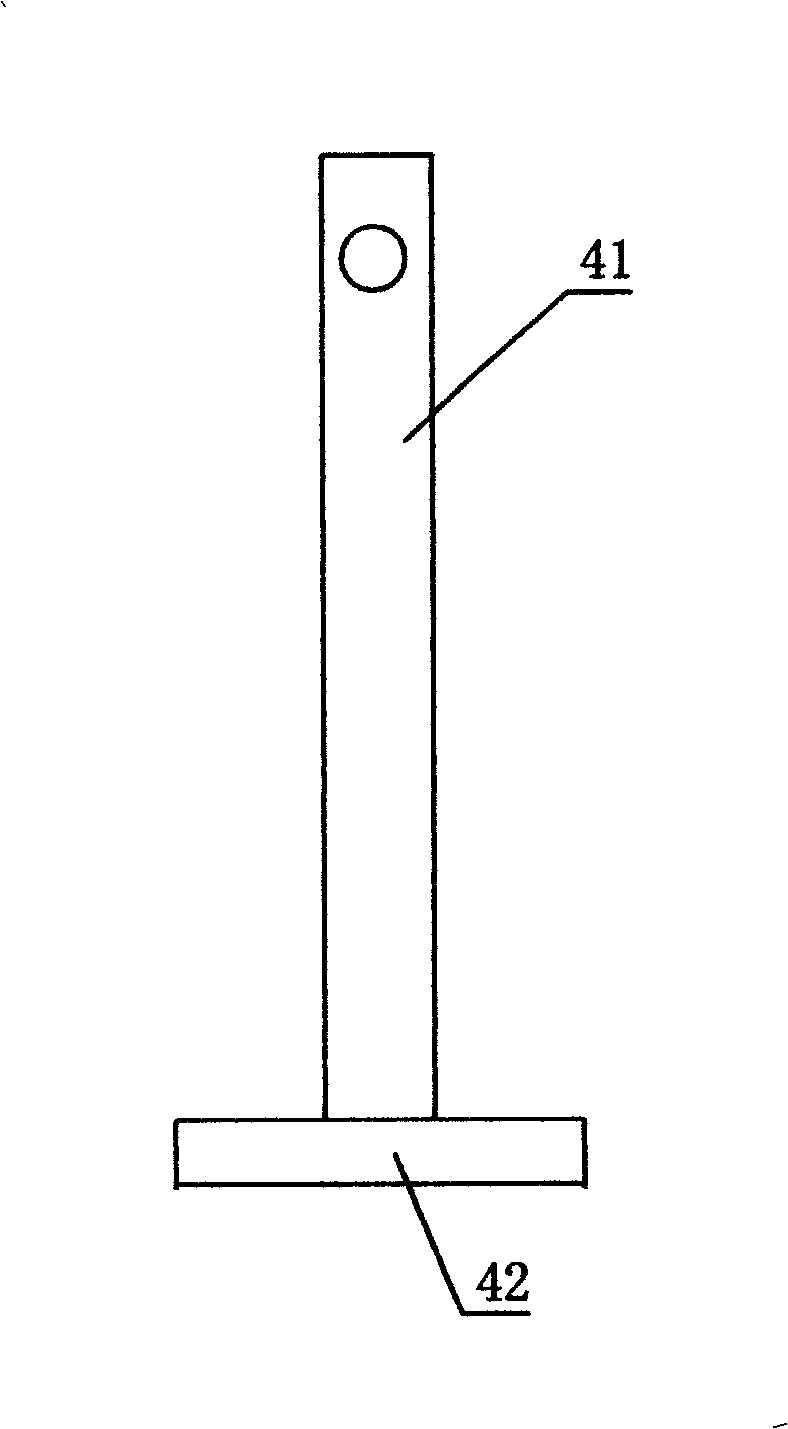 Diesel engine spiracle disassembling and assembling device