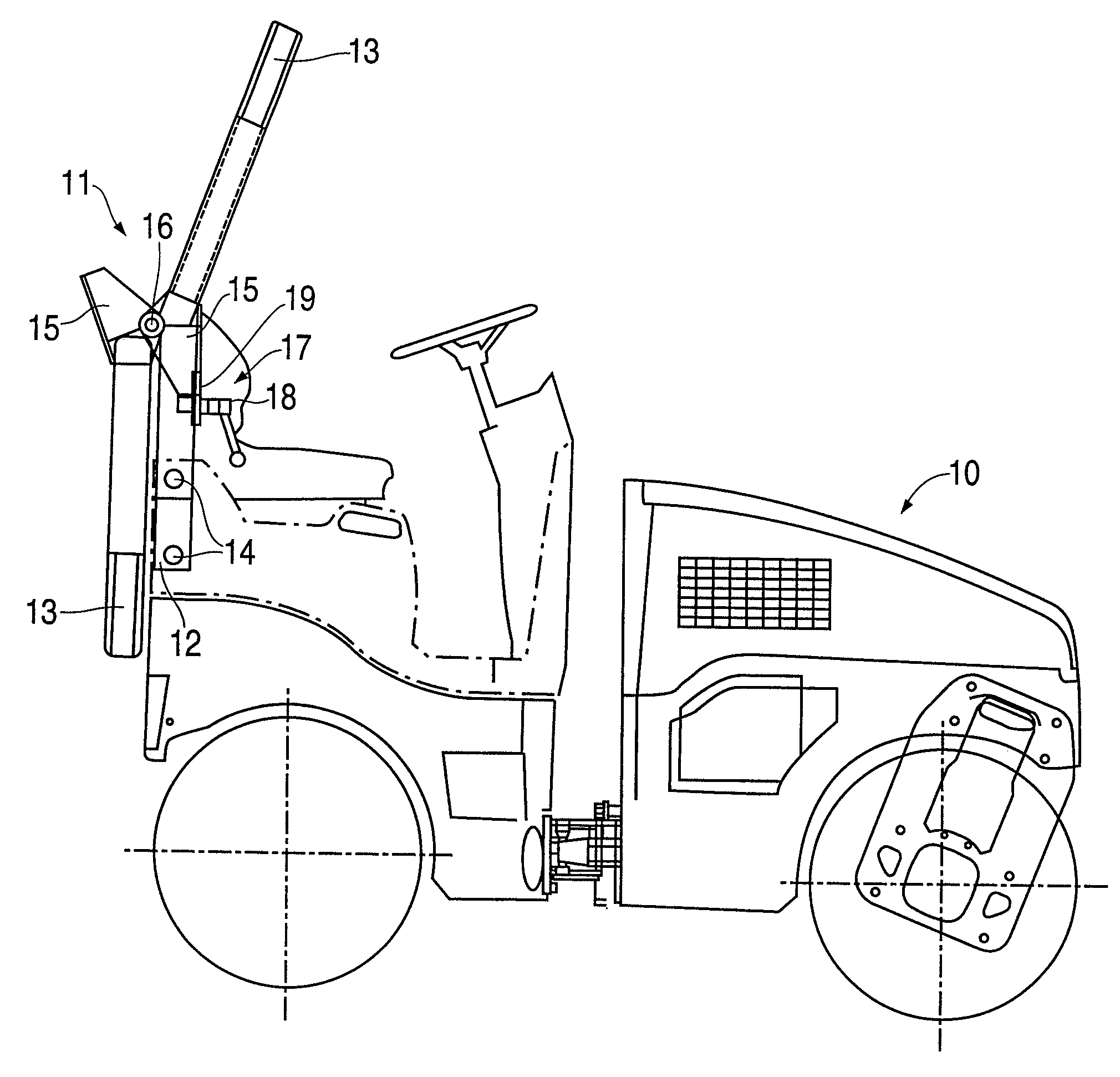 Swiveling roll bar