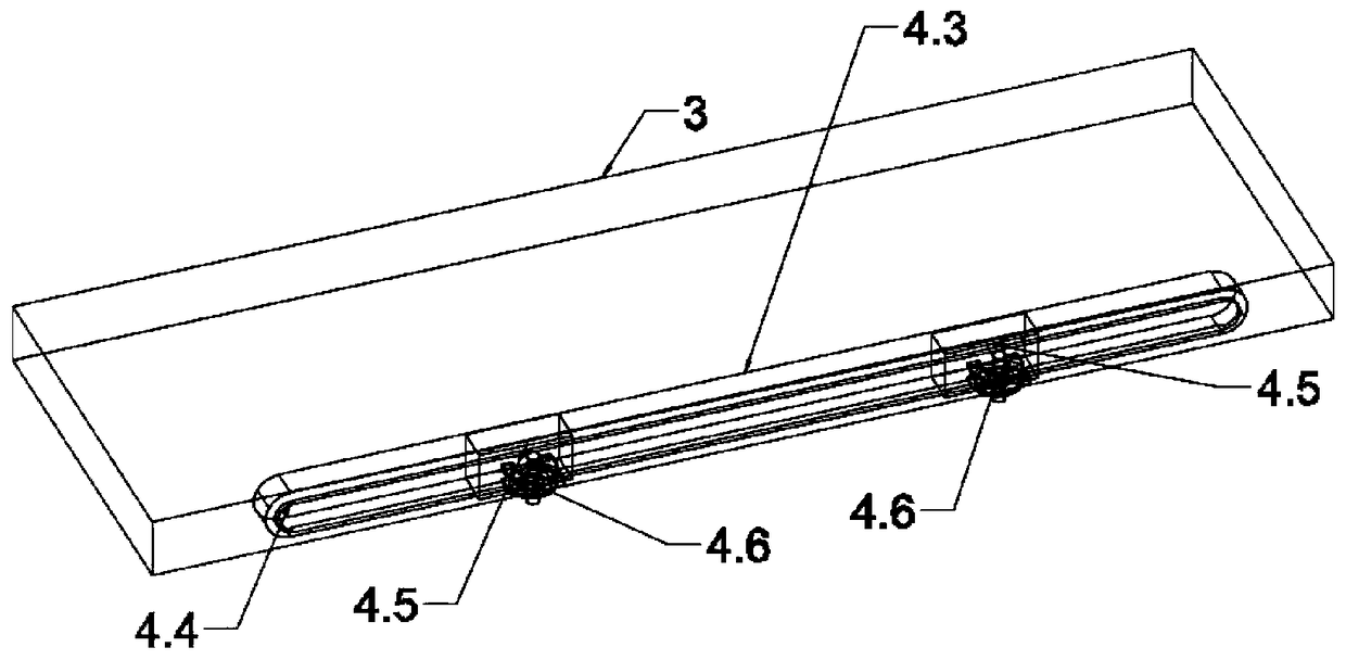 Bent sectional material pultrusion production traction device and method based on traction rate differential motion