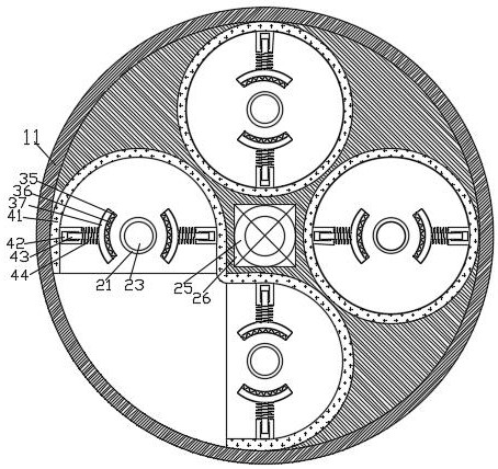 An automatic replacement device for infusion bottles used in hospital treatment