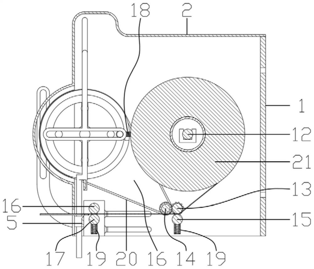 Synchronous zero-contact roll paper box capable of preventing cross infection