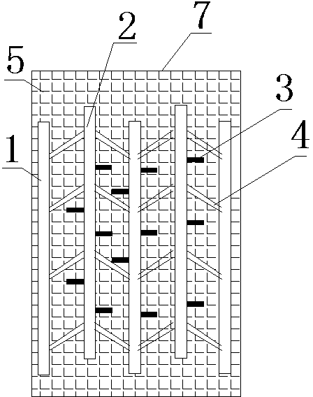 Formwork-detachment-free device for post-cast strip