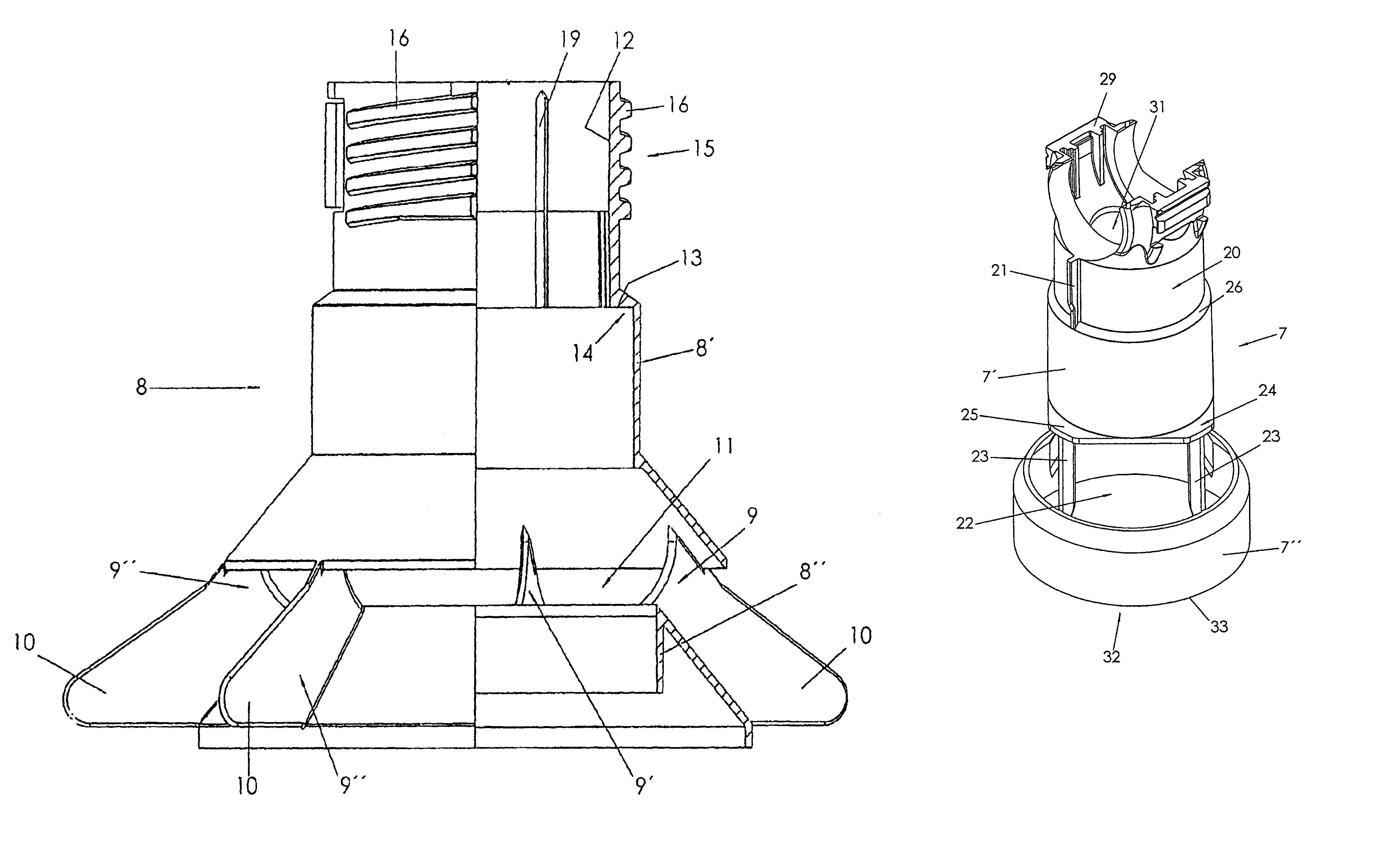 Device for feeding poultry in particular fattening poultry, preferably broilers