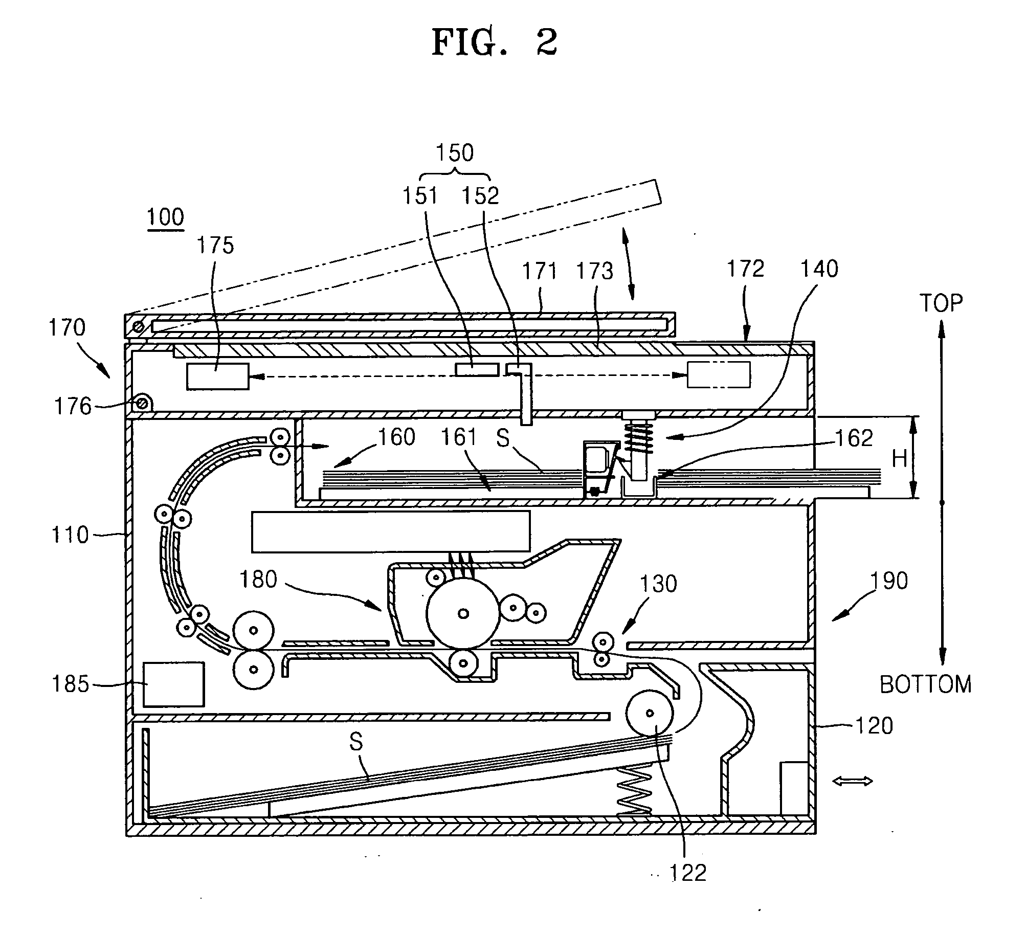 Image forming apparatus which can expand space of discharging unit