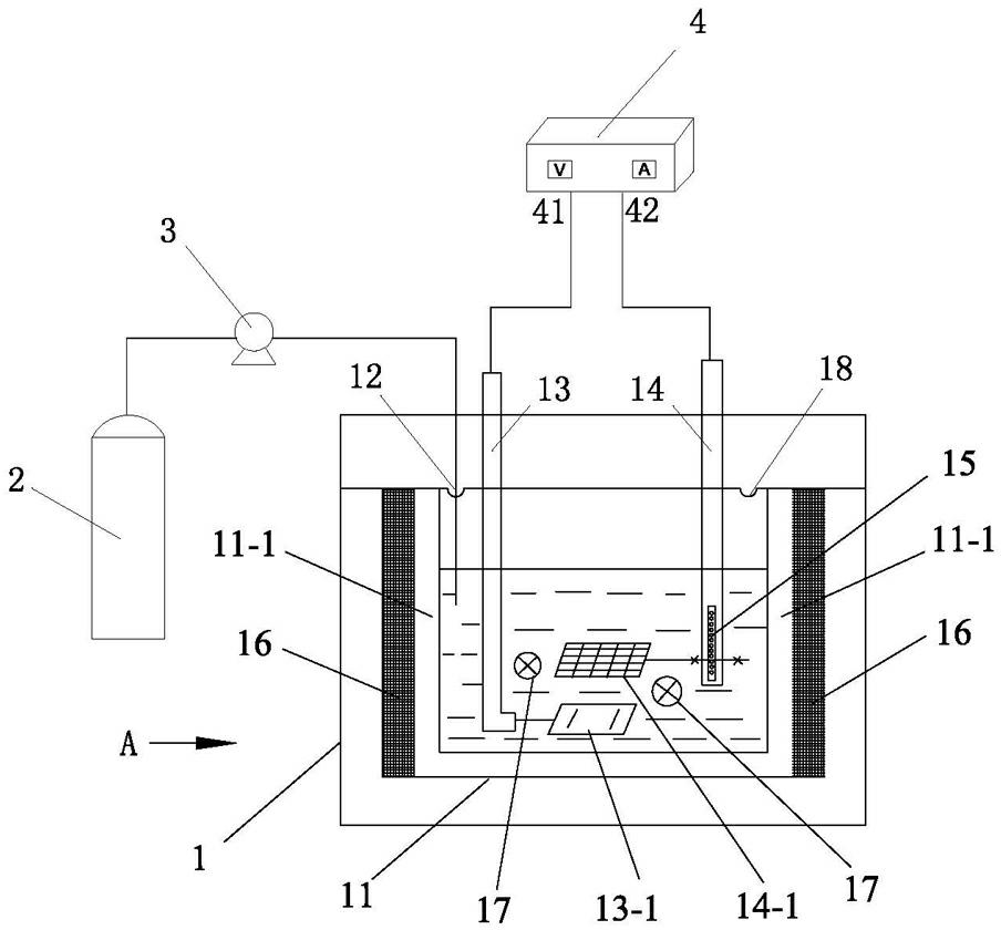 Method for preparing nano composite material by supercritical fluid electroforming