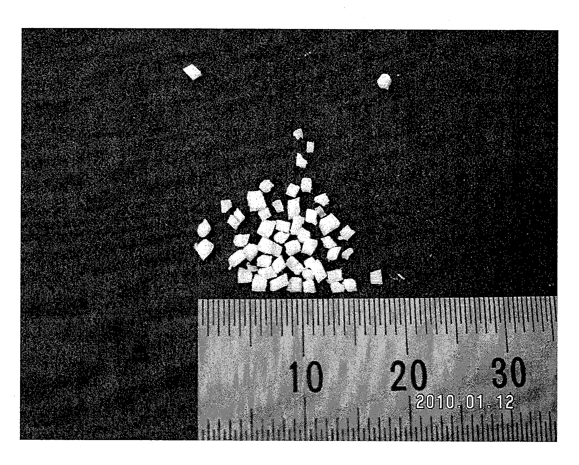 Process for producing electret coarse powder