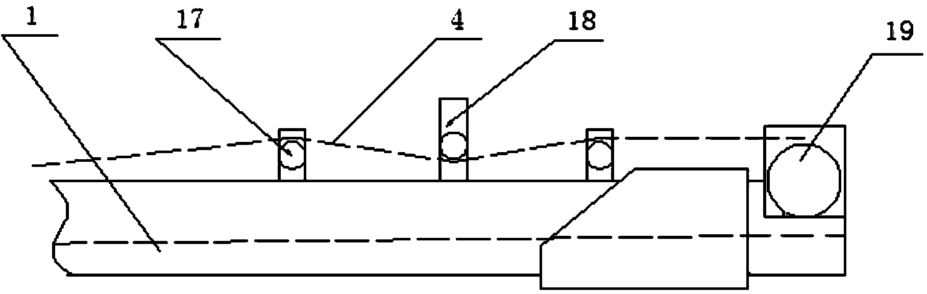 Chain tensioning gear and method for slag removing machine