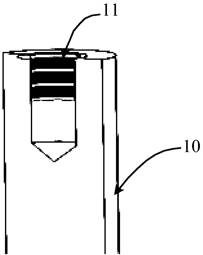 Voltage guiding device, sealing device and method for making insulating hydrophobic coating