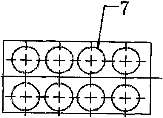 Flying shear type high-speed wire cutting device