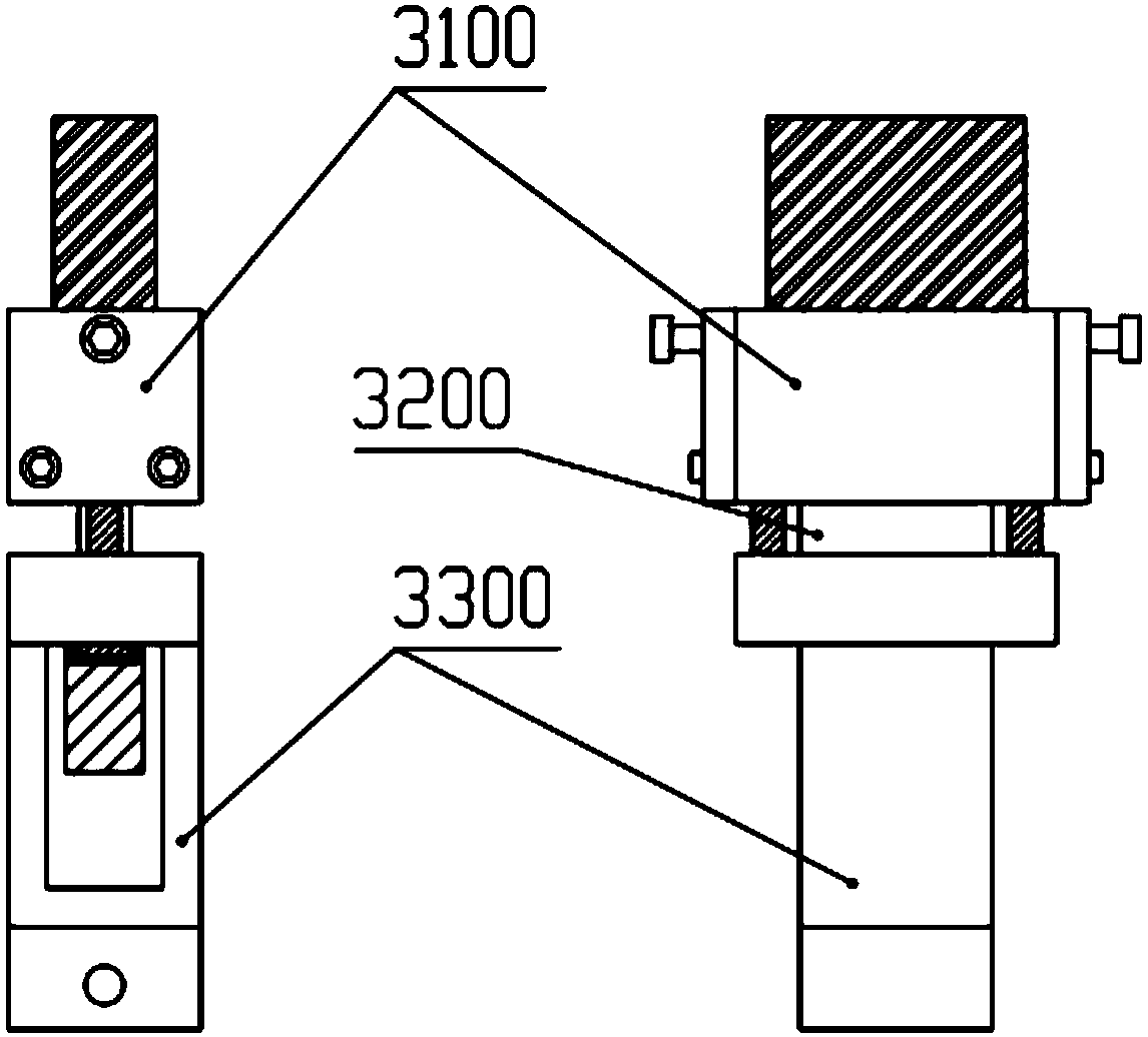 Thermal barrier coating working condition simulation and real-time monitoring device