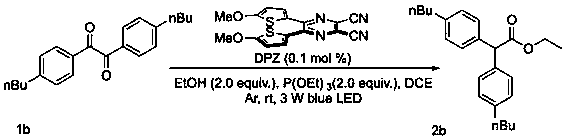 Diaryl acetate compound and preparation method thereof