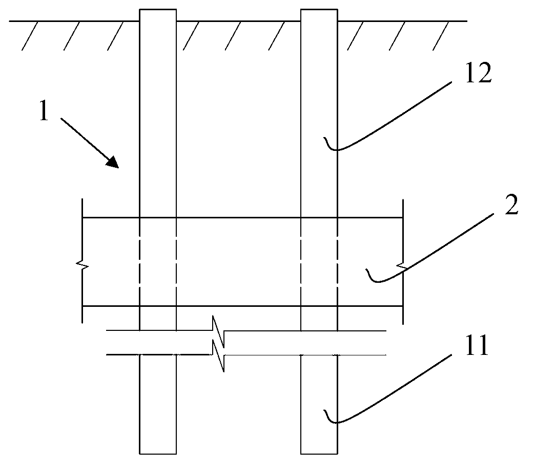 Laminate type high-rise platform pile tower crane foundation and construction method