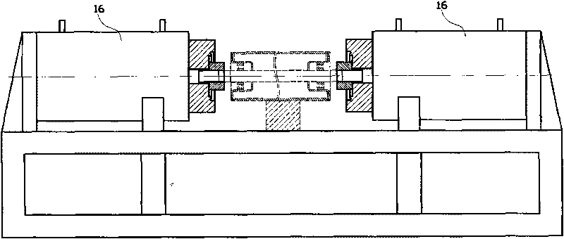 Buckling support roll and buckling support roll assembly machine