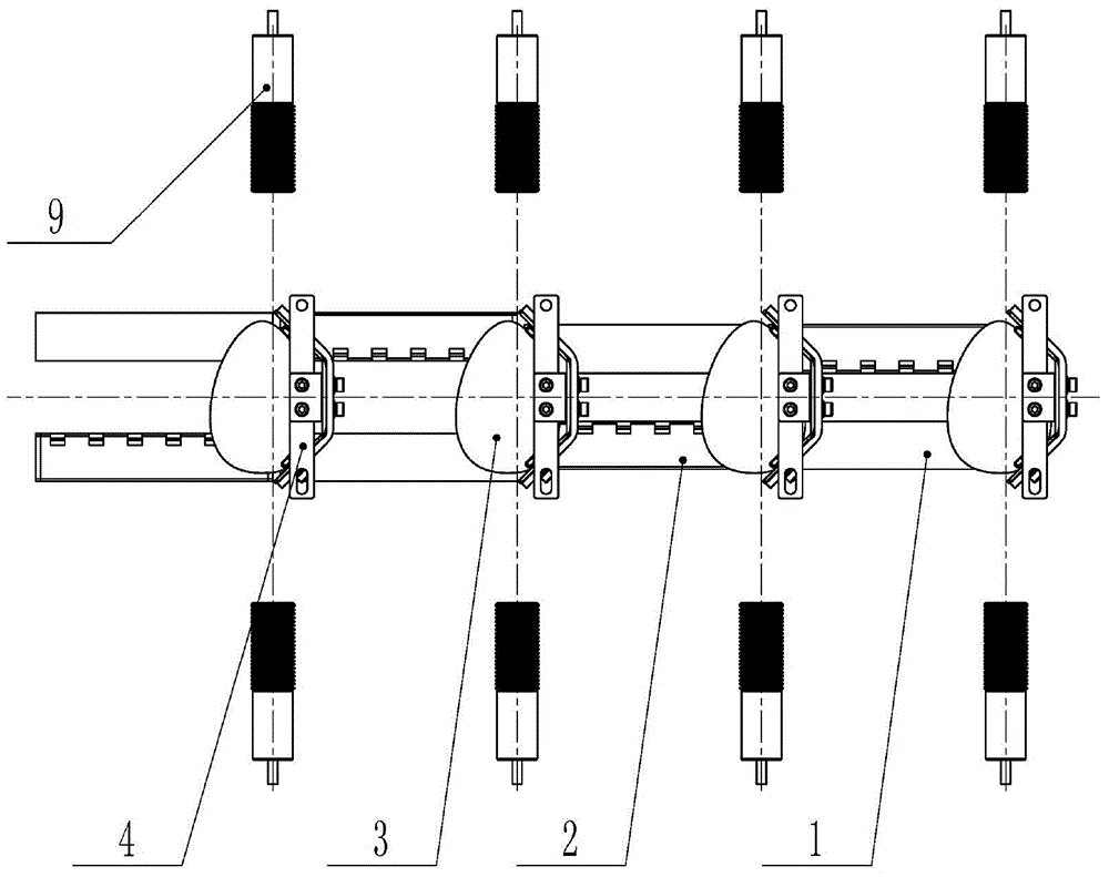 Multi-section track type online detection device and method for cracks on eggs on basis of vibrational acoustic characteristics