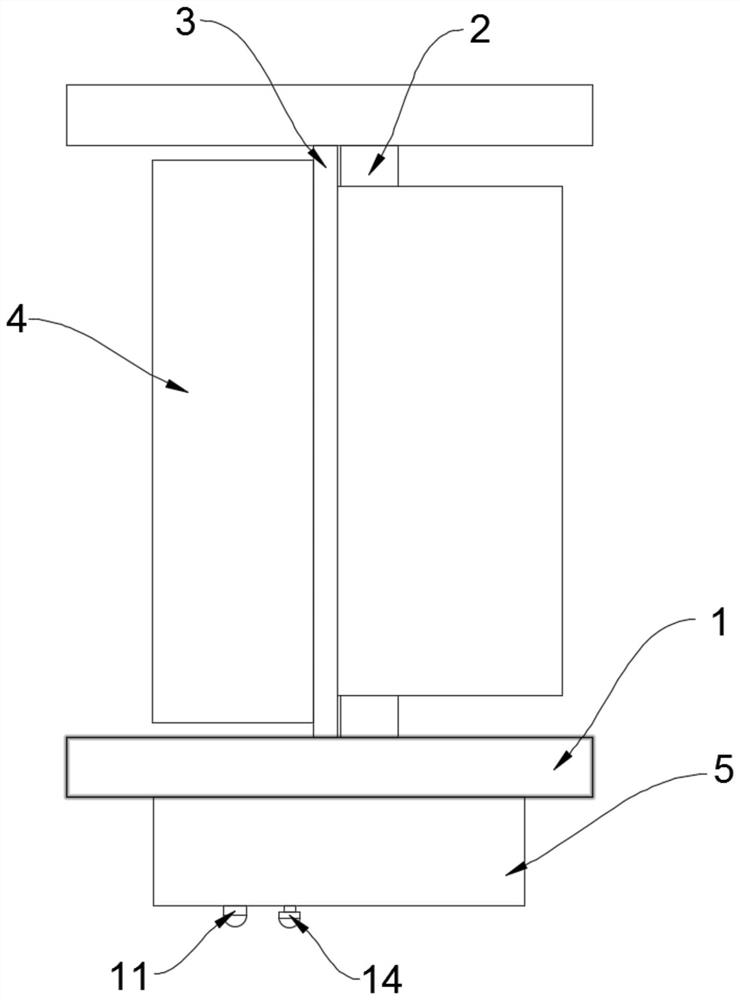 A paper reel that automatically prompts and warns of the volume of paper roll