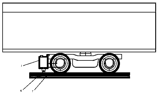 Vehicle-mounted water-sprinkling device used for jointless track with functions of decreasing temperature and preventing expansion