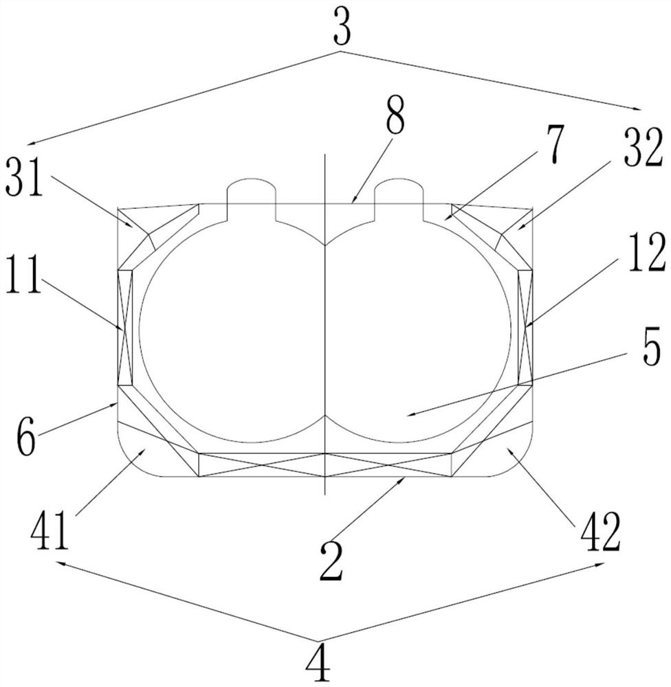 A connecting tank for c-type liquid tank liquefied gas ship