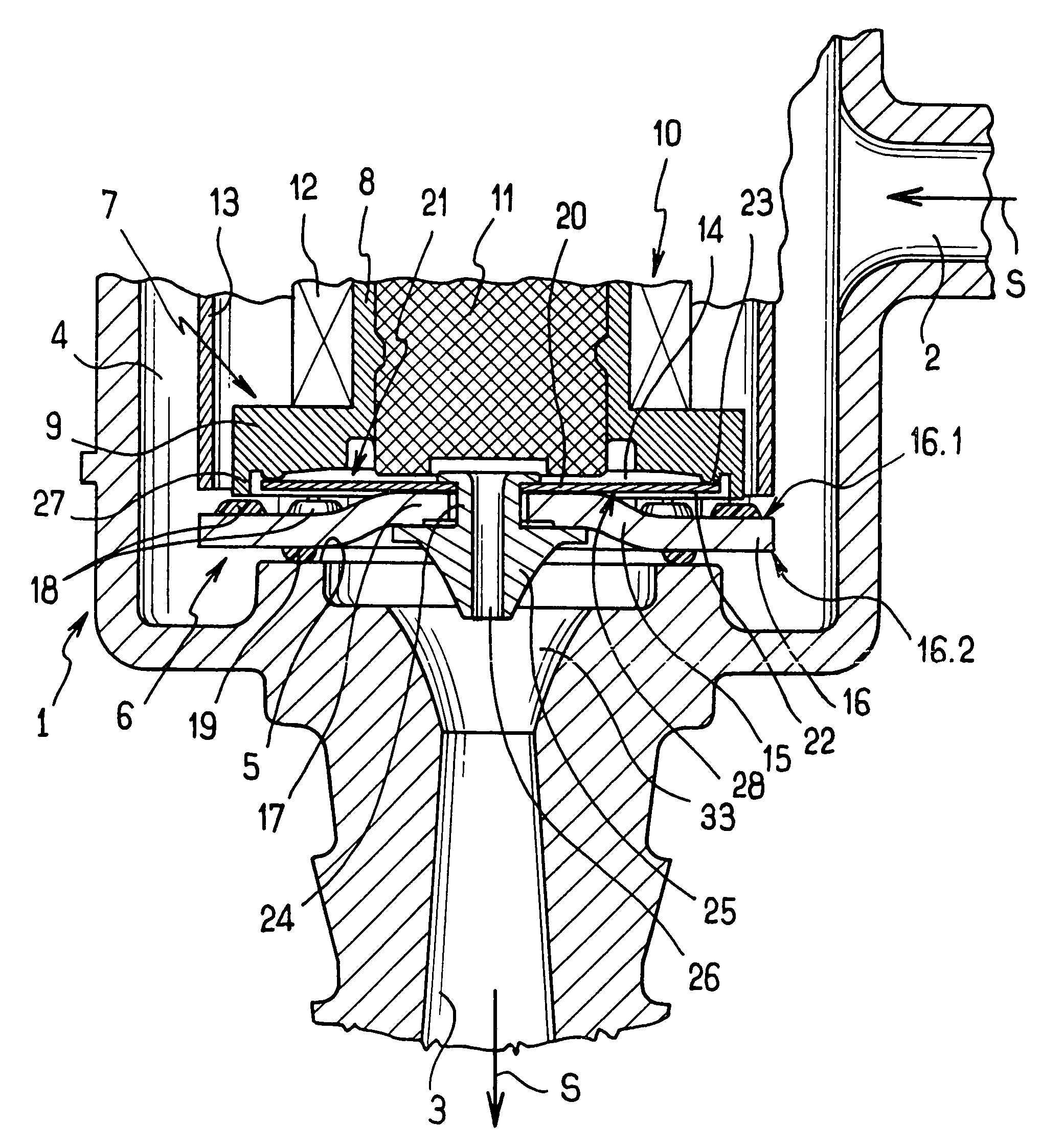 Valve incorporating means for balancing pressures on either side of a valve member