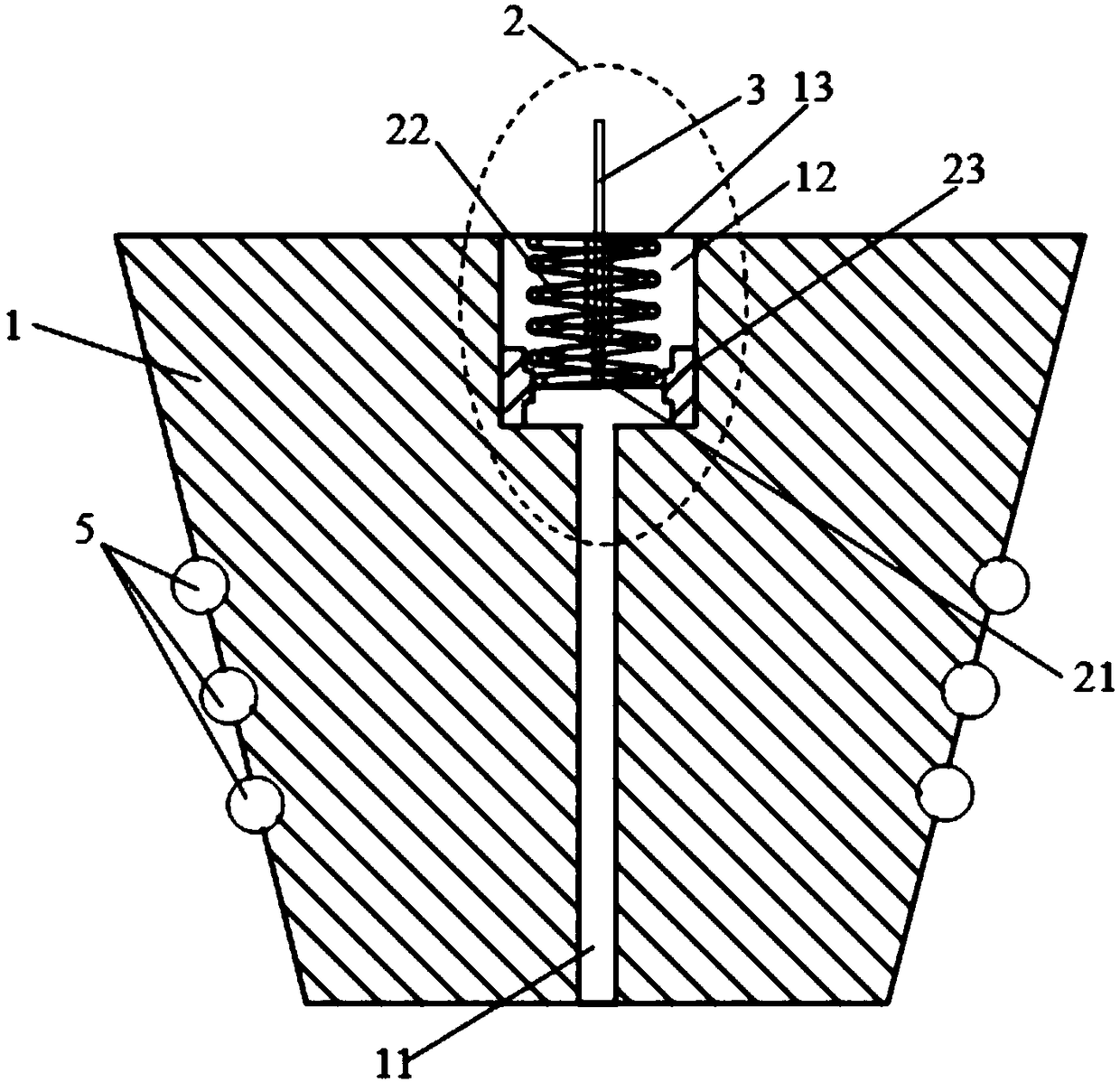 Water bottle plug and using method thereof