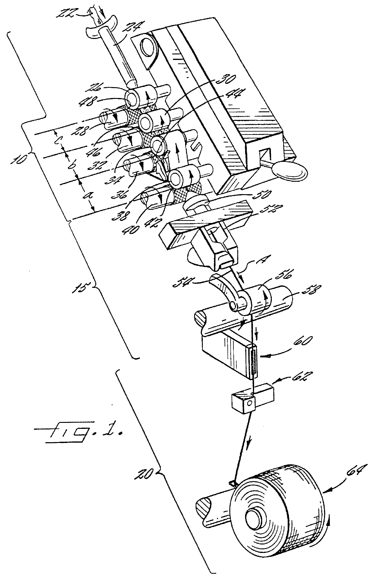 Spinning apparatus, method of producing yarns, and resulting yarns