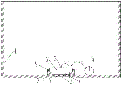 Rapid sluicing device used in fish box