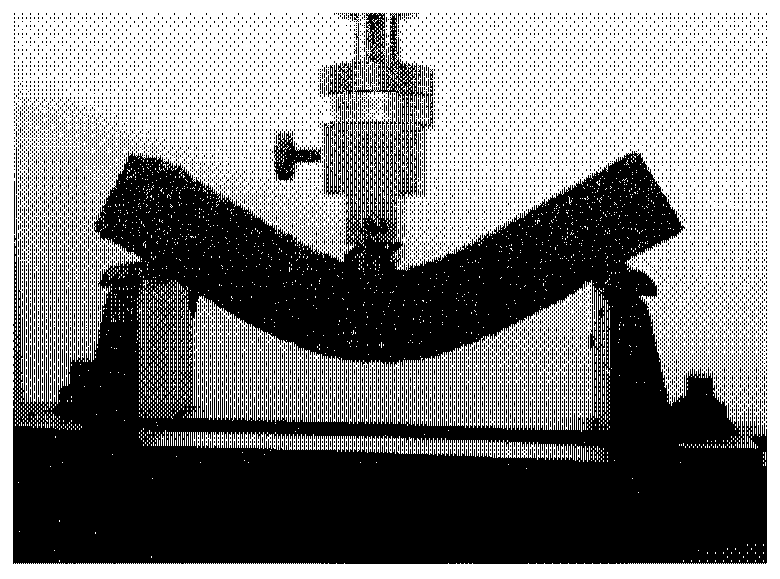 A kind of high-toughness and high-elasticity modified asphalt, preparation method and application thereof