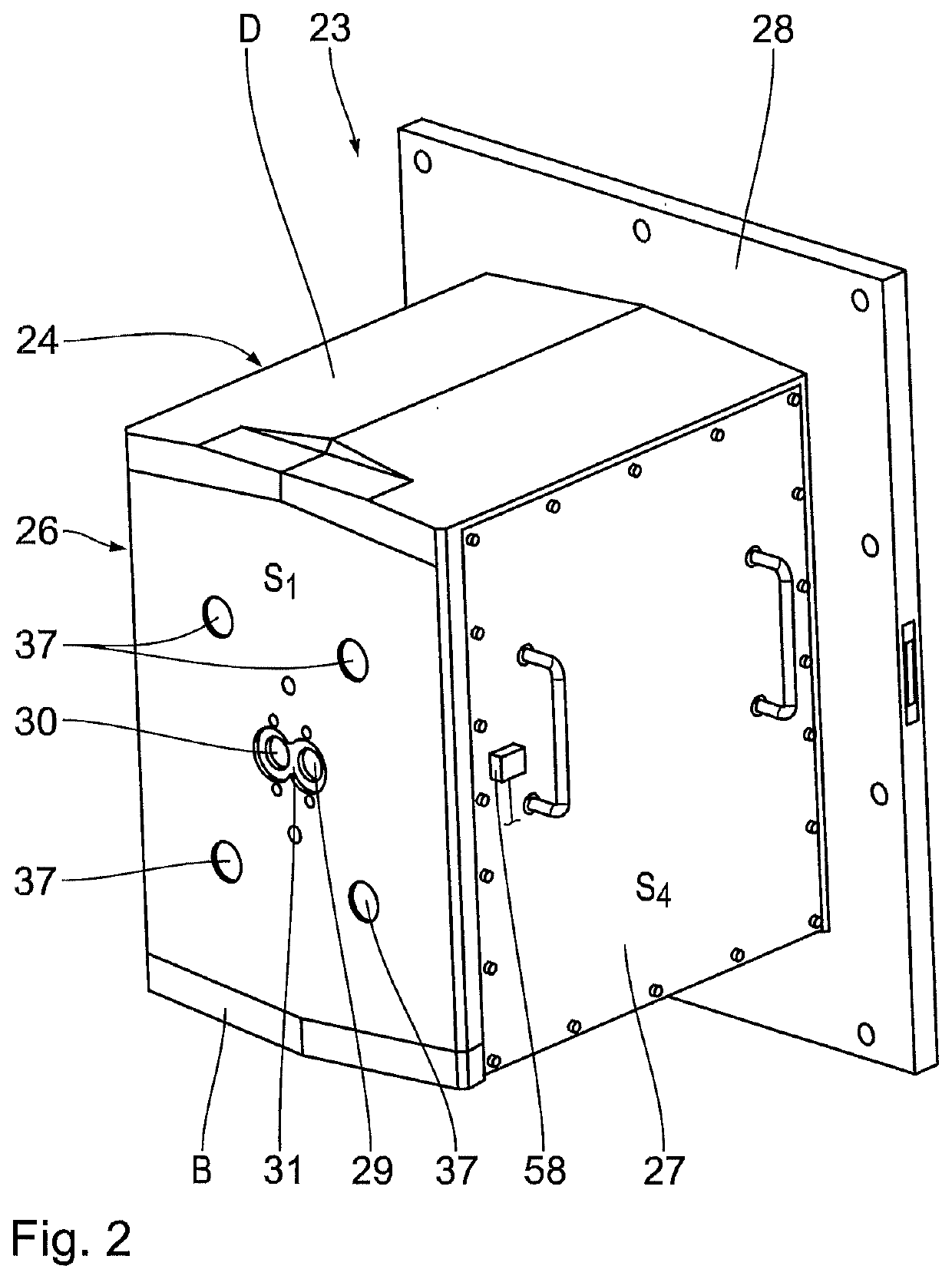 Connecting device for connecting a screw machine to a gear mechanism, and method for cleaning such a connecting device