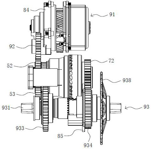 Middle motor capable of realizing multi-gear variable-speed adjustment