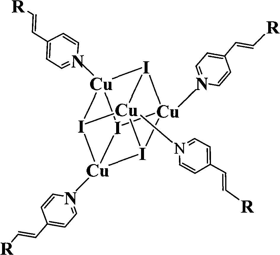 Copper cluster two-photon absorbing material with living cell developing function and synthetic method thereof