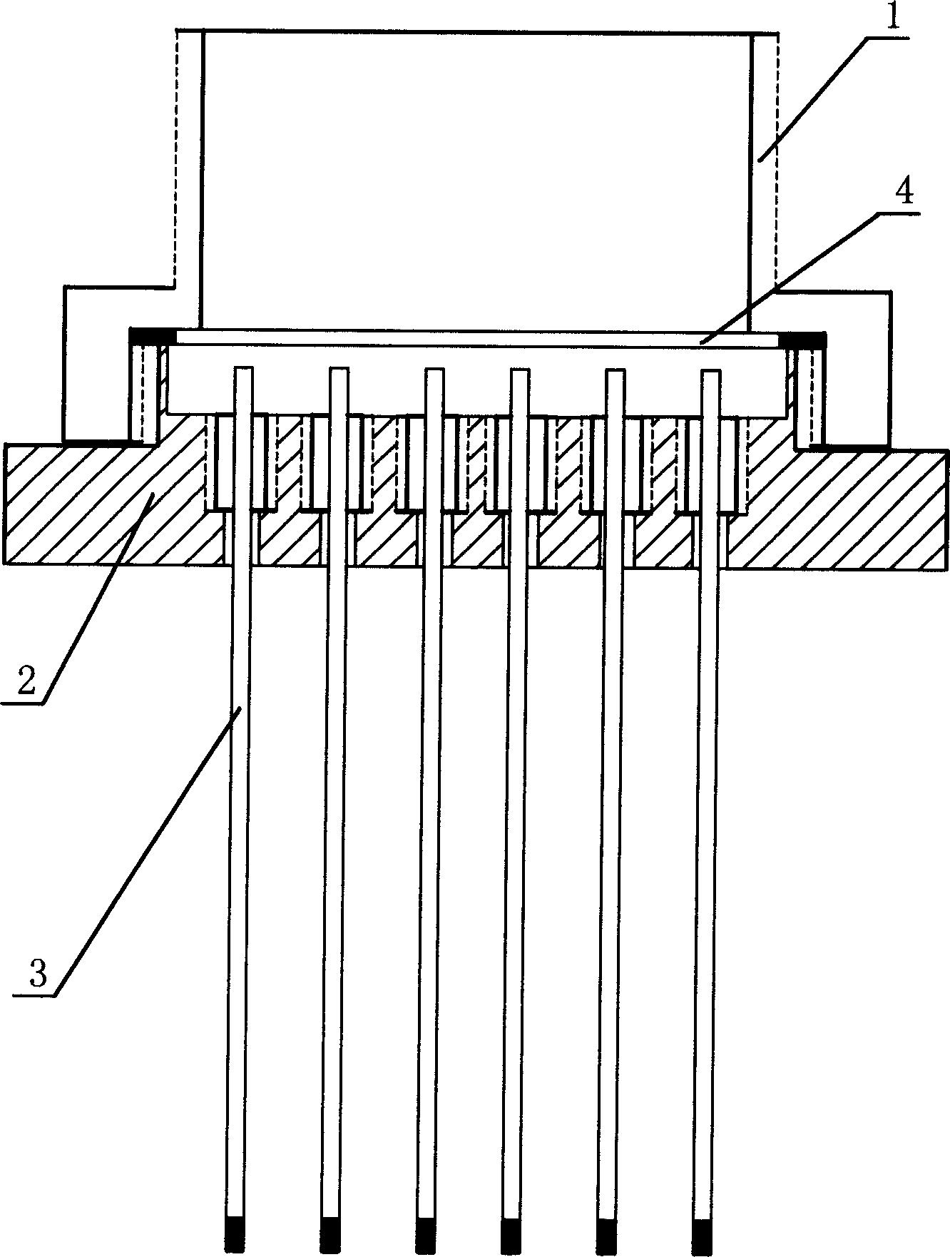 Ceramic hollow fiber membrane reactor for making oxygen by air separation, and its preparing method and use