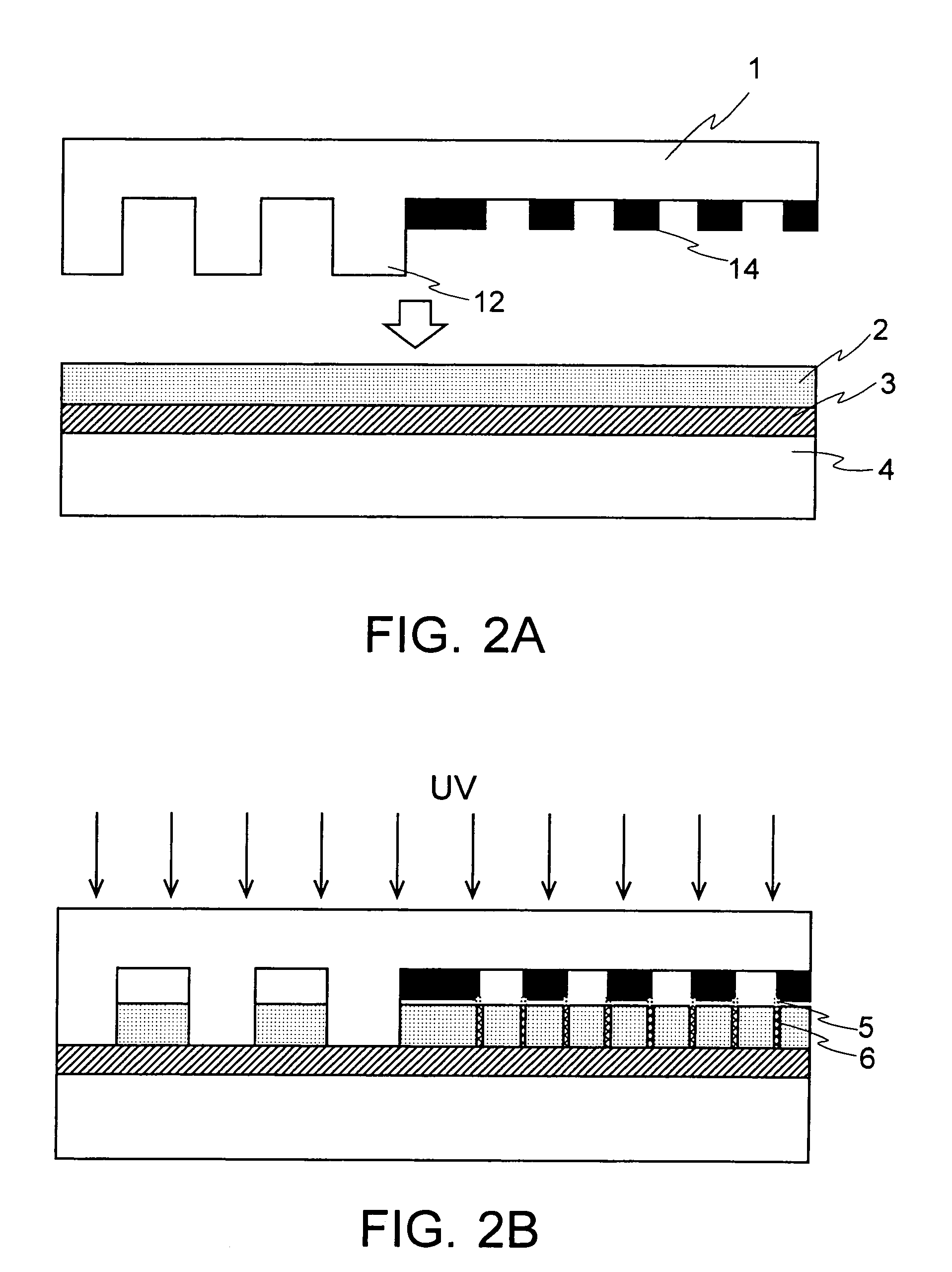 Fine resist pattern forming method and nanoimprint mold structure