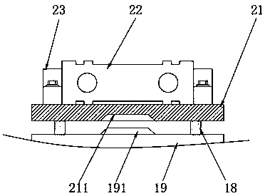 Bidirectional movable clamping plates of automobile welding robot