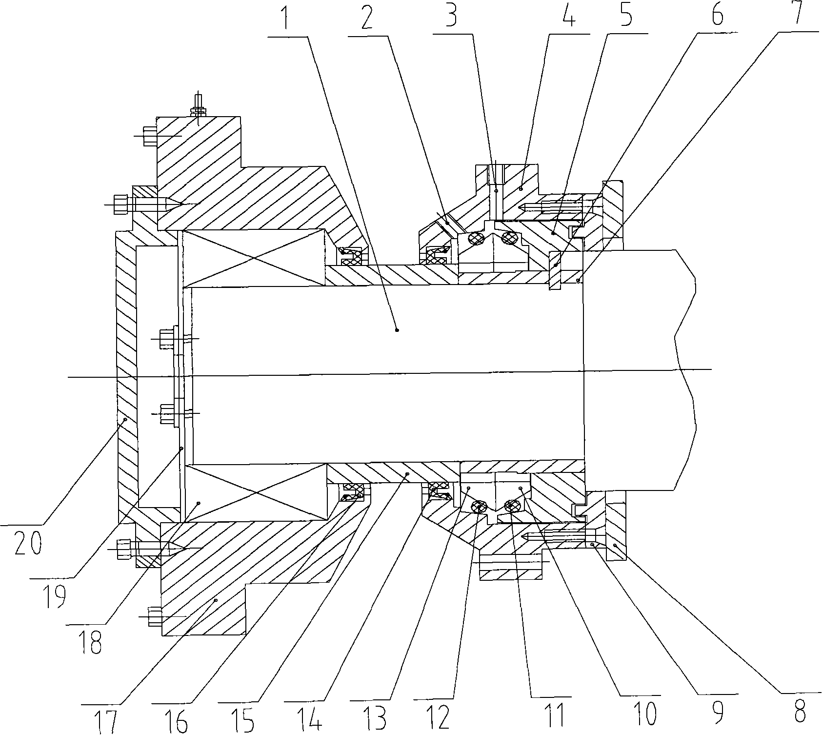 Labyrinth type axle head sealing device