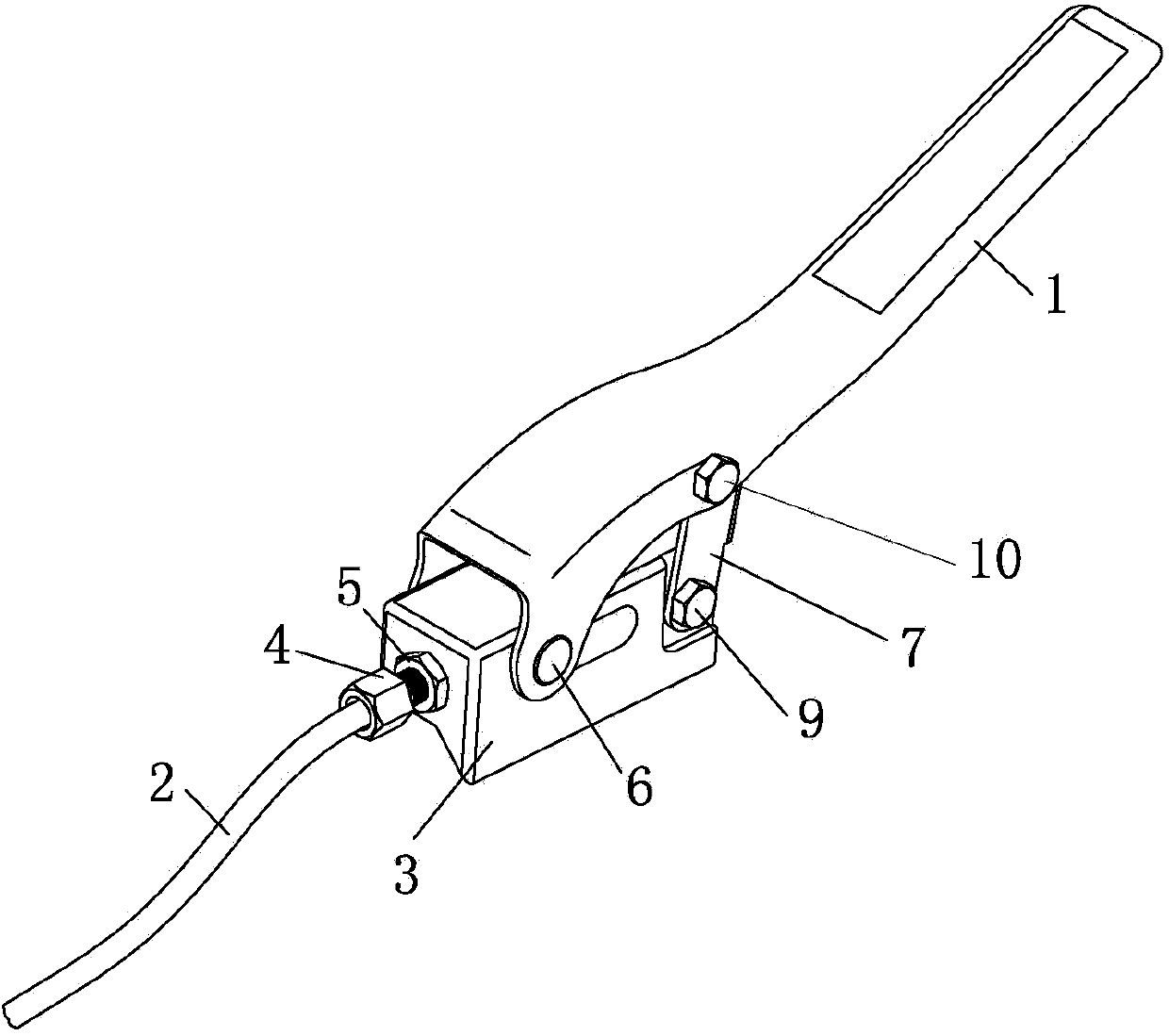 Handle assembly for controlling clutch of farming machine