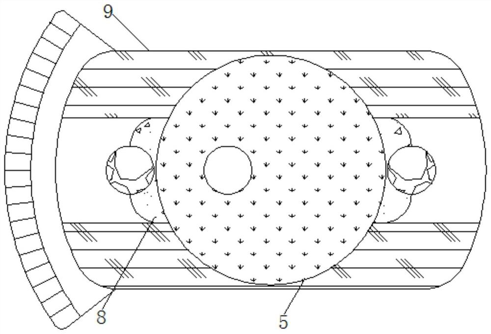 Oiling device capable of reducing oil scraping damage degree of yarns and meeting requirements of different yarns