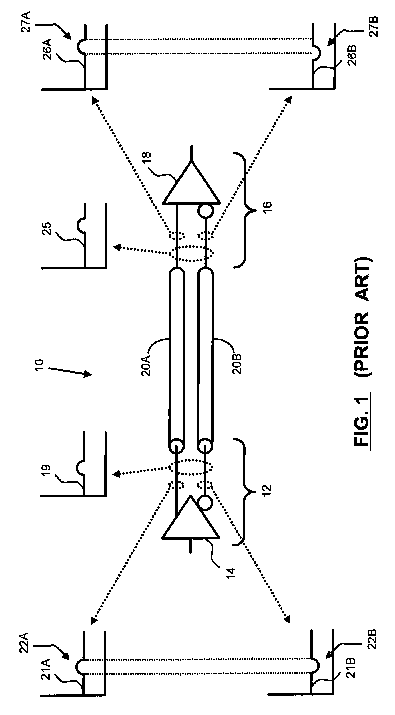 Differential communication link with skew compensation circuit