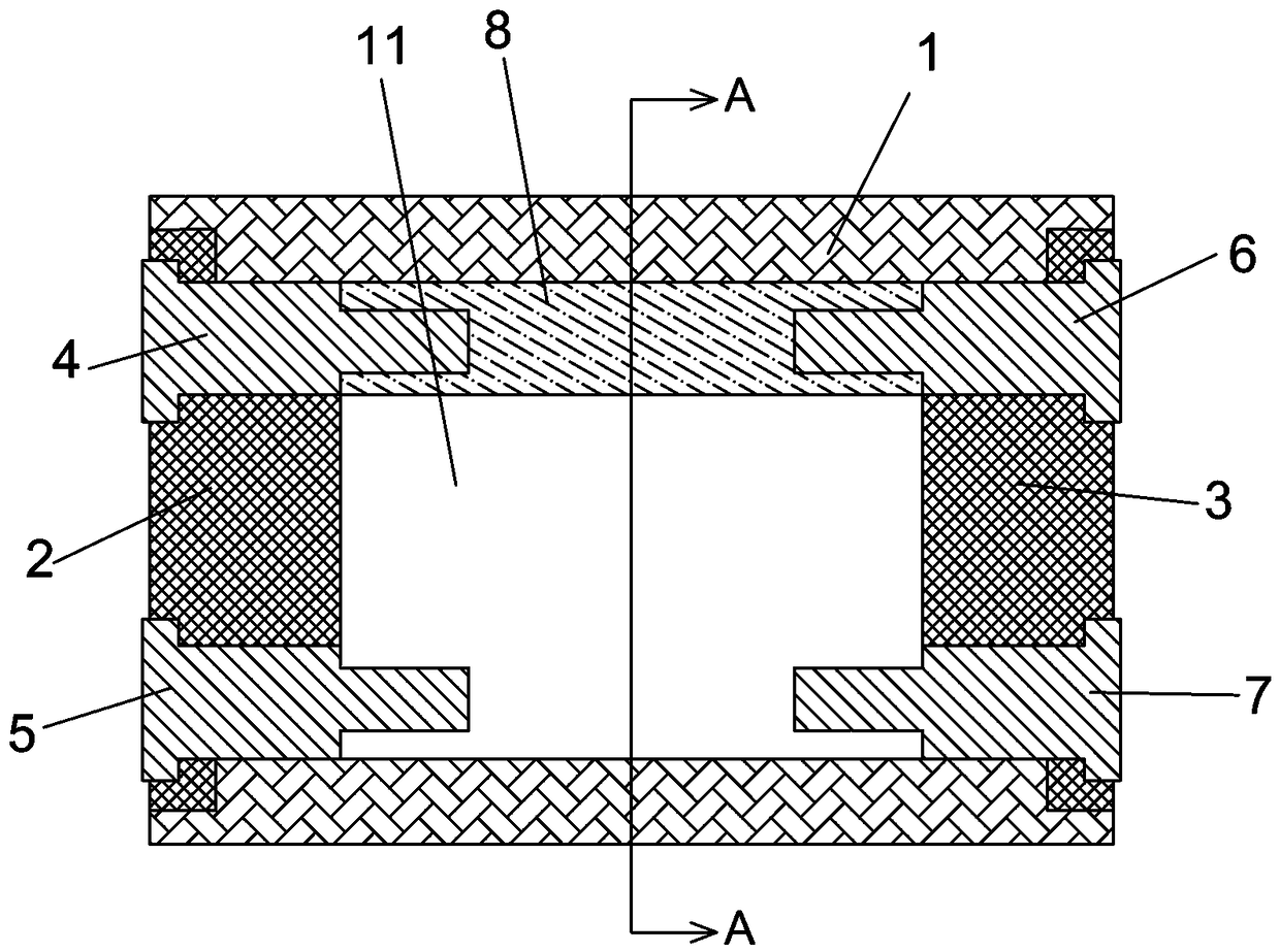 Self-mending fuse of liquid metal structure