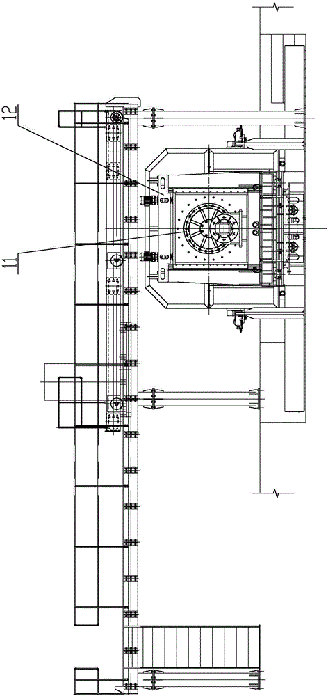 Large support roller overlaying workstation and operation method thereof