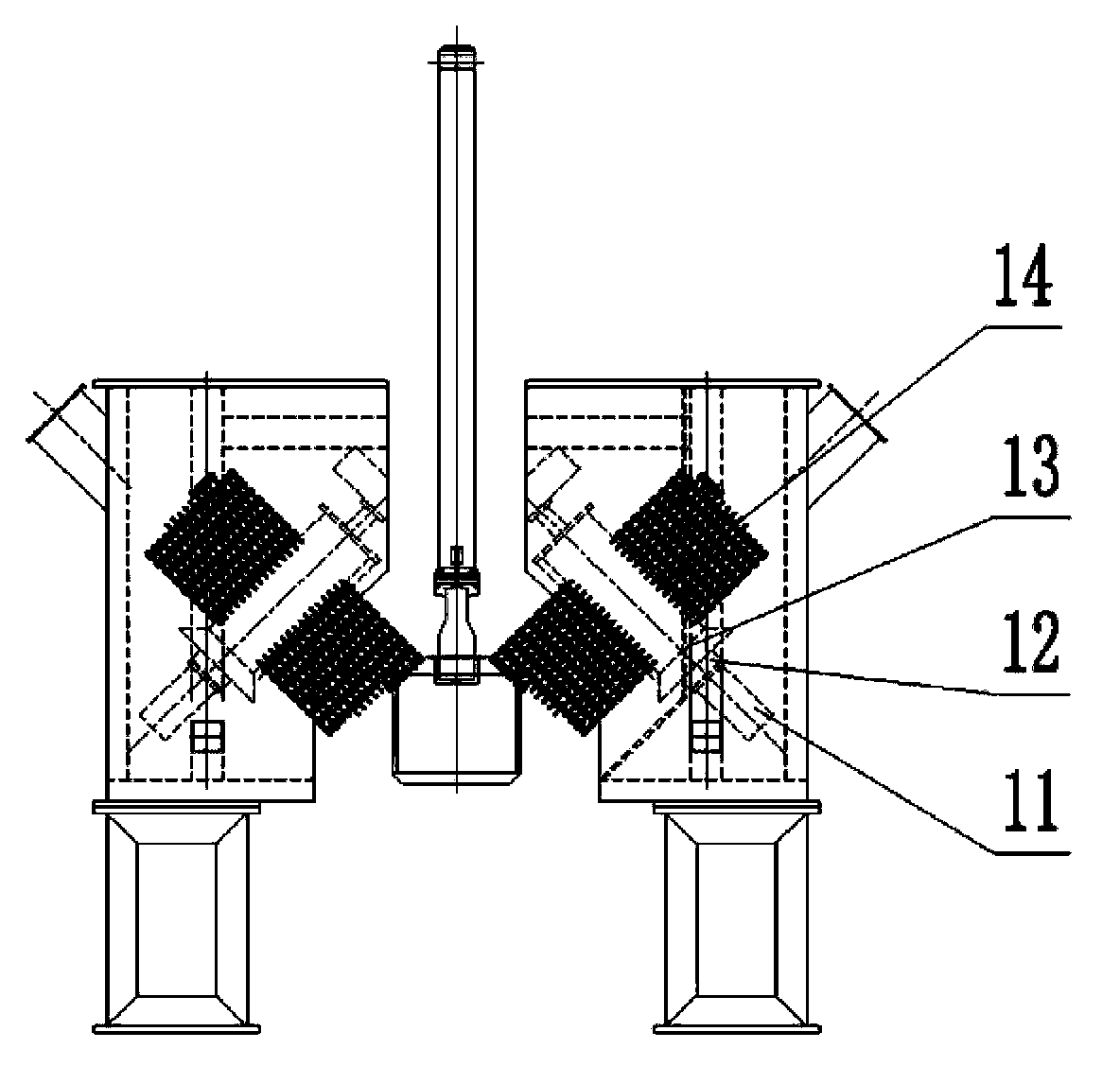 Novel chain-throwing blowing and cleaning device for anode scrap electrolyte