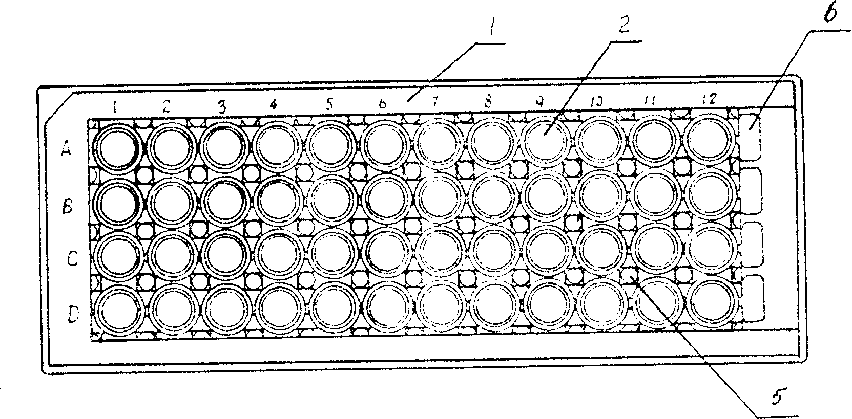 Tumour cell drug sensitive testing method and its testing plate