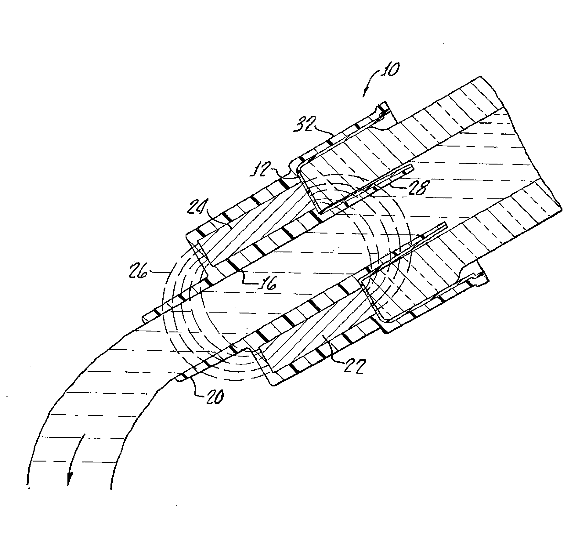 Device for reducing bitterness and astringency in beverages containing polyphenols and tannins