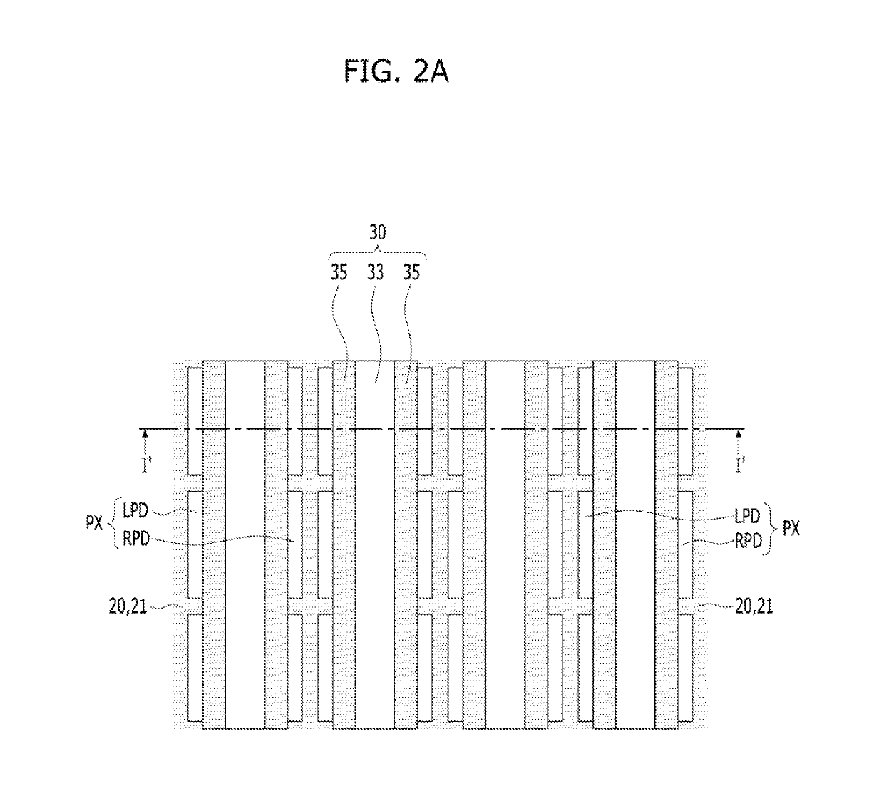 Image sensor having light refractive patterns