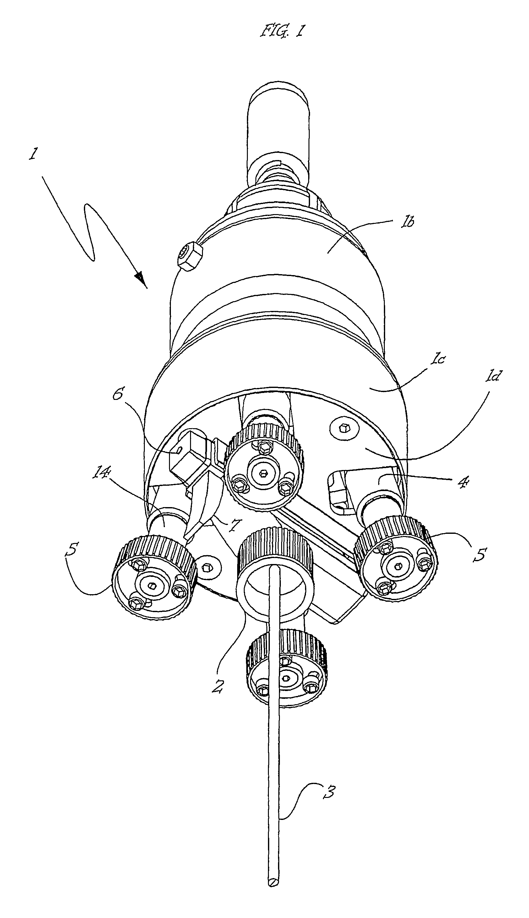 Screwing head for screwing the ring nut of a small trigger-type pump on a vessel