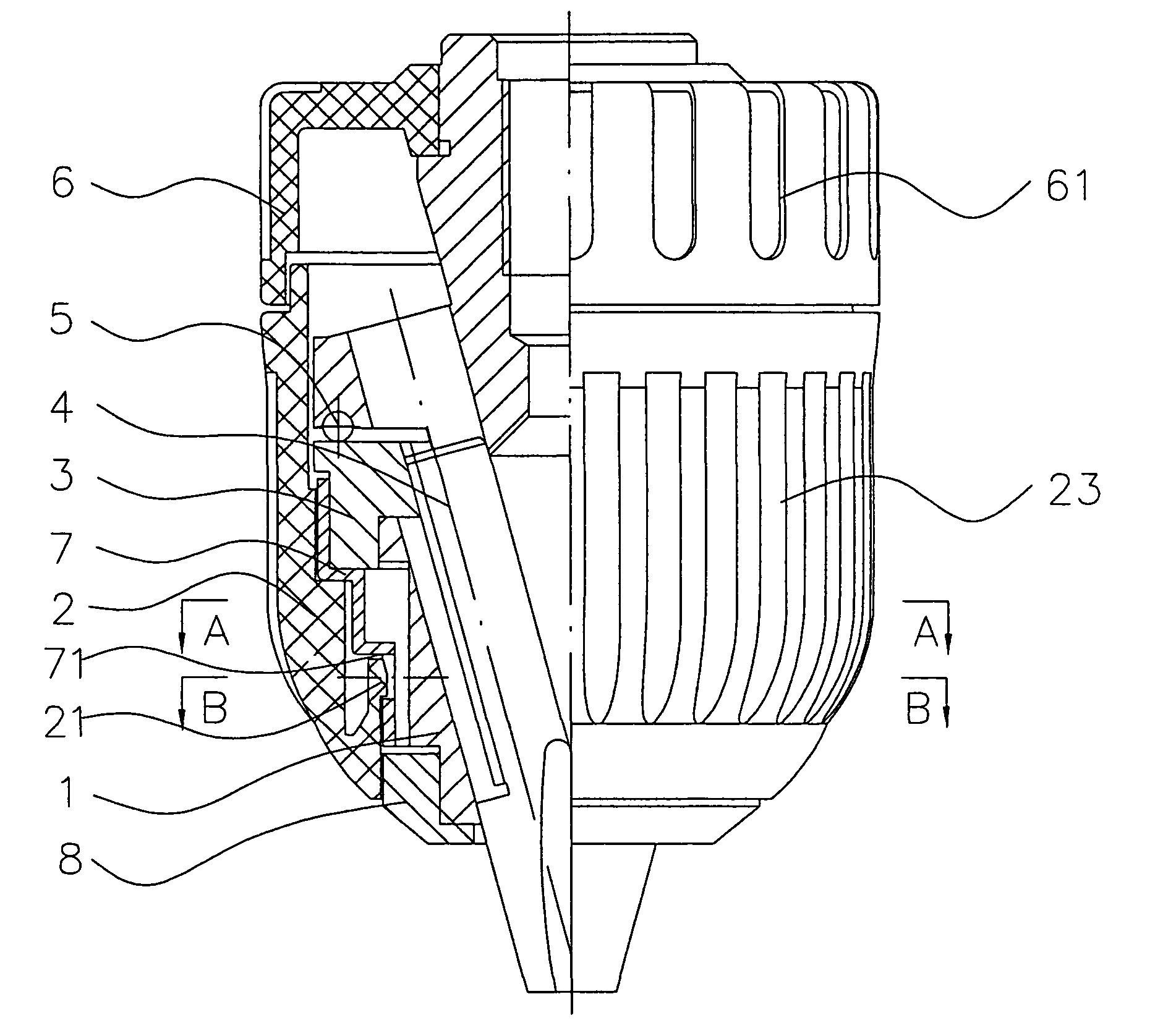 Manually tightened drill chuck