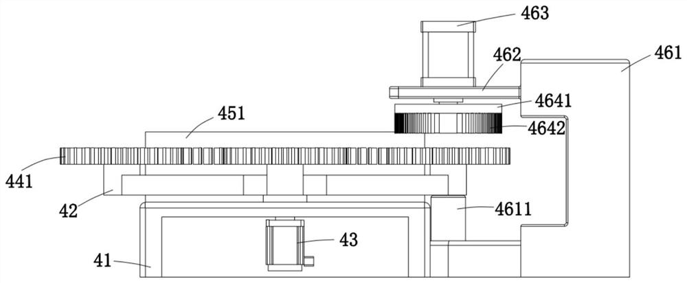 Garlic clove processing equipment integrating cleaning, sorting and slitting