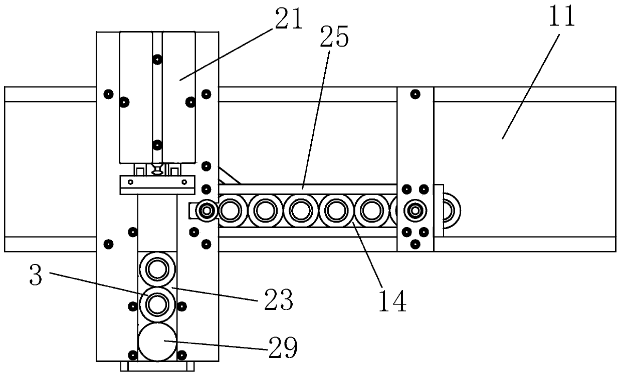 Automatic feeding and distributing device for clamping pieces