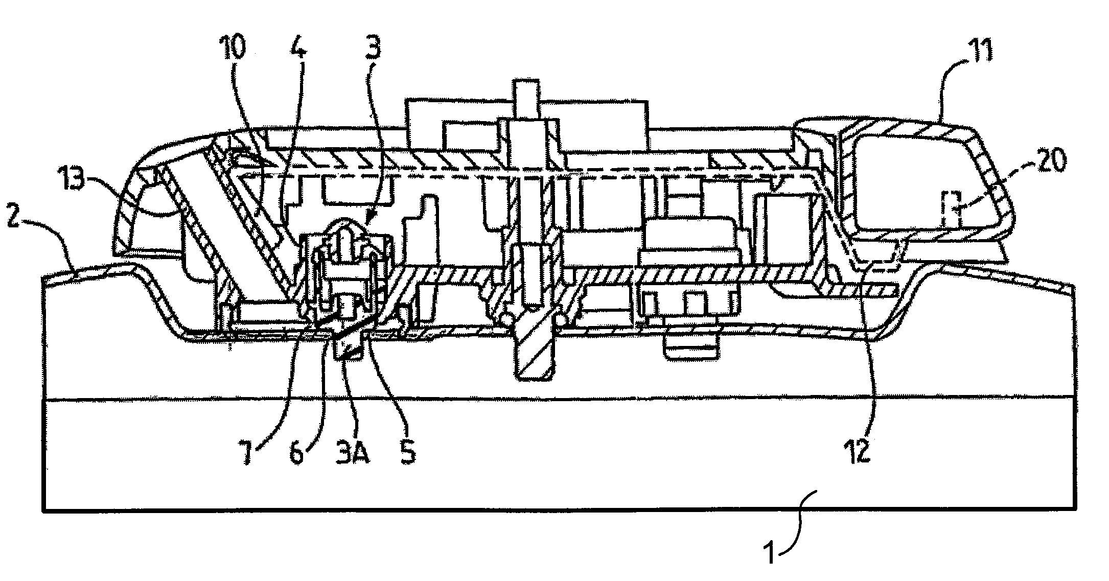 Appliance for cooking foods under pressure comprising a temperature sensor