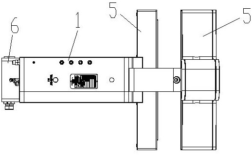 Lengthened roller type lathe center frame