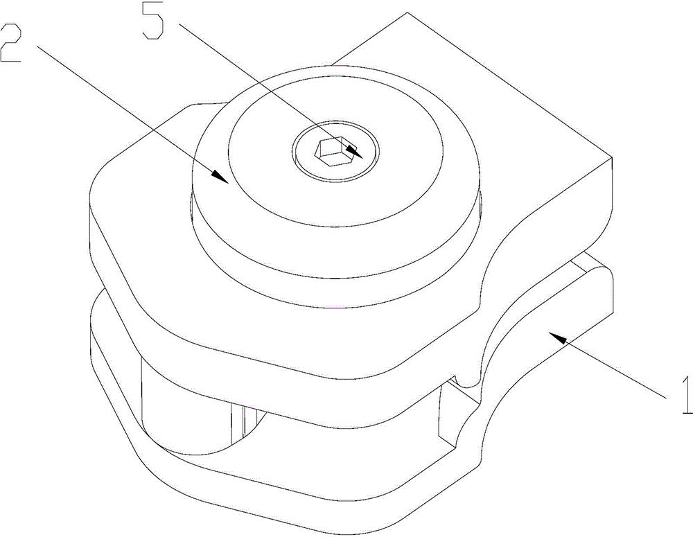 Rotary self-lock pull head